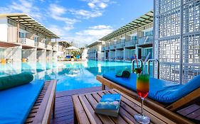 The Briza Beach Resort, Khao Lak Sha Extra Plus Exterior photo
