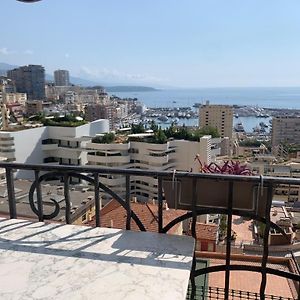 Plein Coeur De Monaco, A 300 Metres A Pied Du Port De Monaco, 4 Pieces, Escaliers Vue Mer. Exterior photo