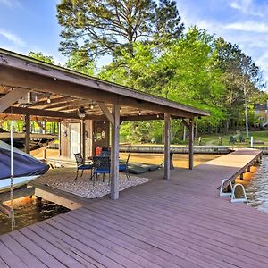 Chic Lake Sinclair Retreat With Dock And Hot Tub! Resseaus Crossroads Exterior photo