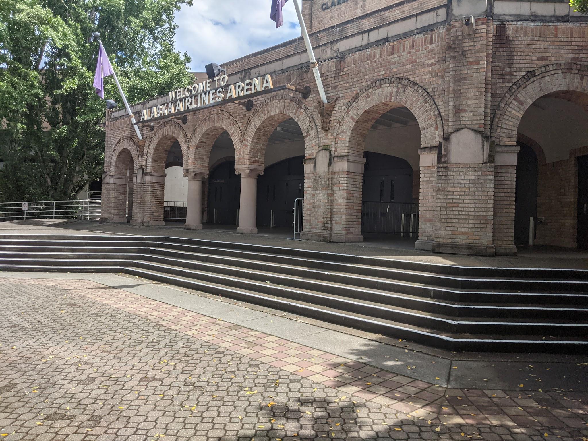 Free Photos of Alaska Airlines Arena at Hec Edmundson Pavilion - photo