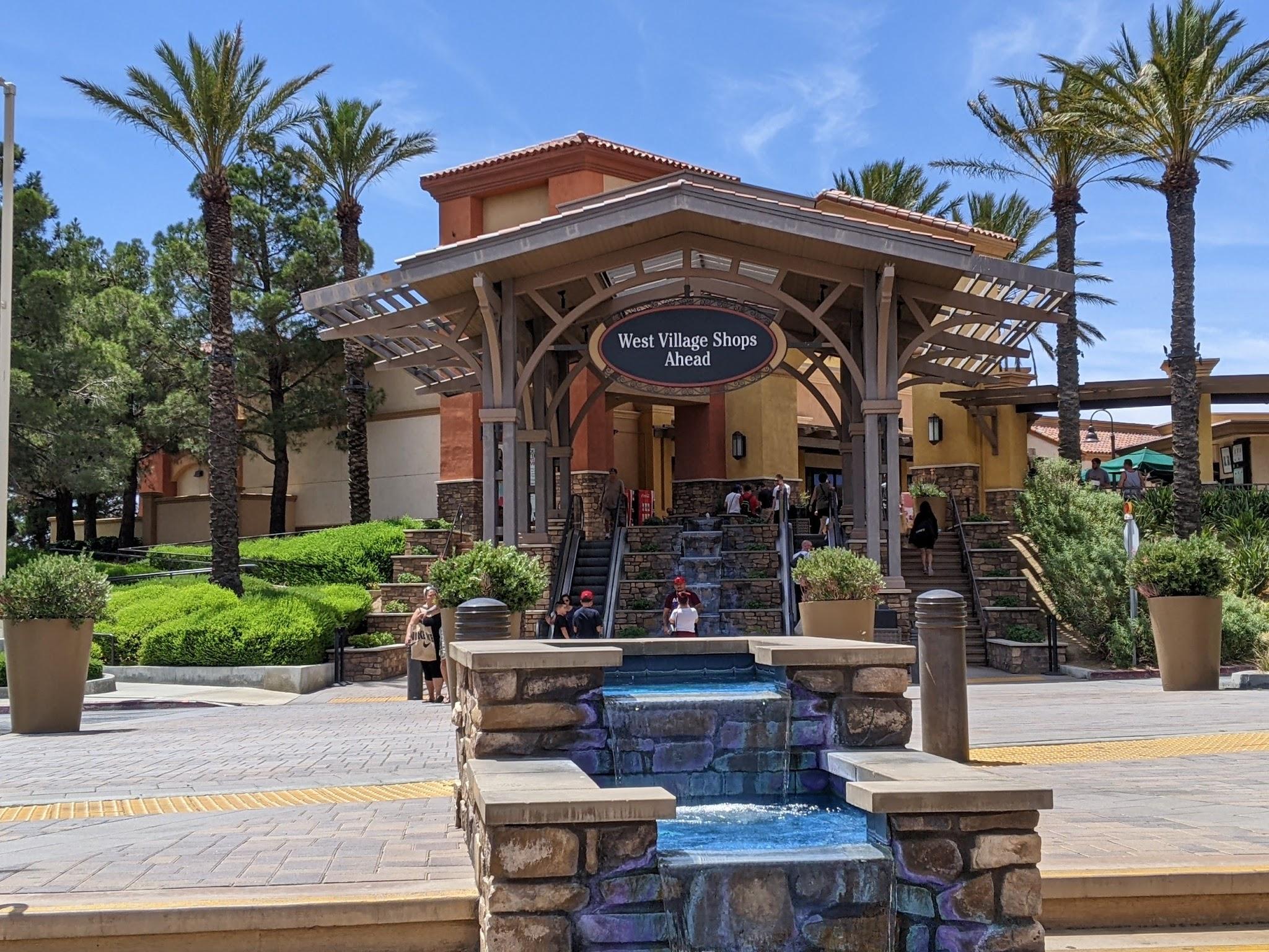 Cabazon Cabazon Outlets - photo, review, location