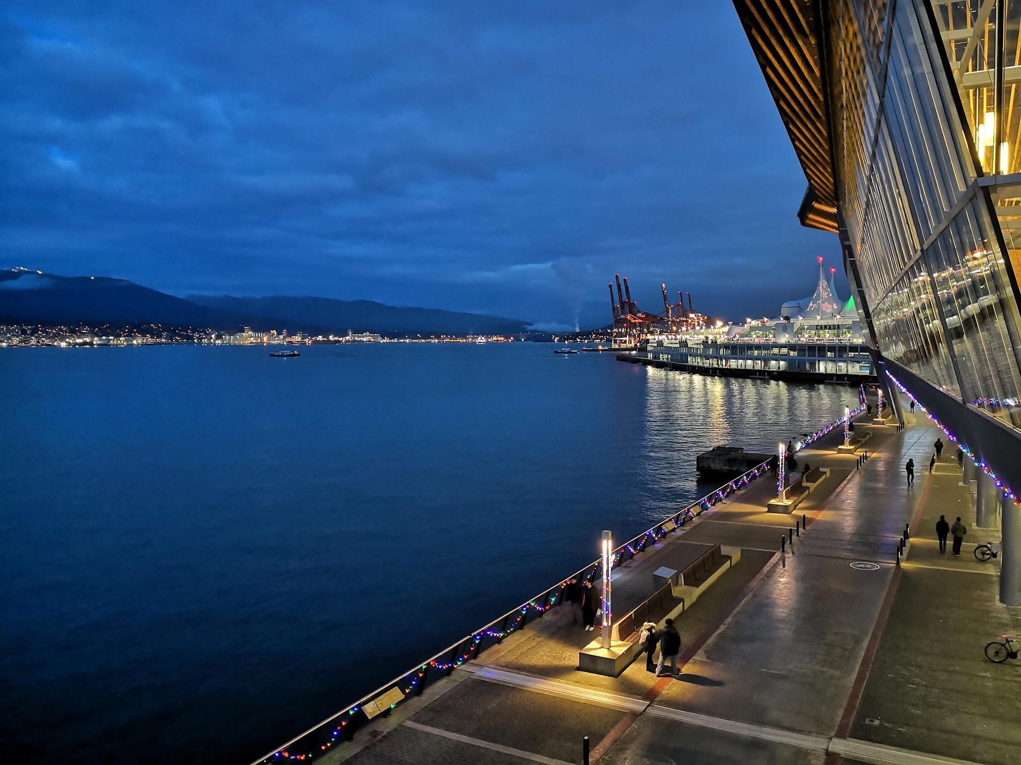 Vancouver Vancouver Convention Centre photo, review, location