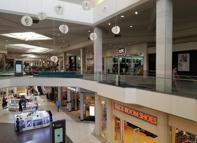 San Antonio Ingram Park Mall - photo, review, location