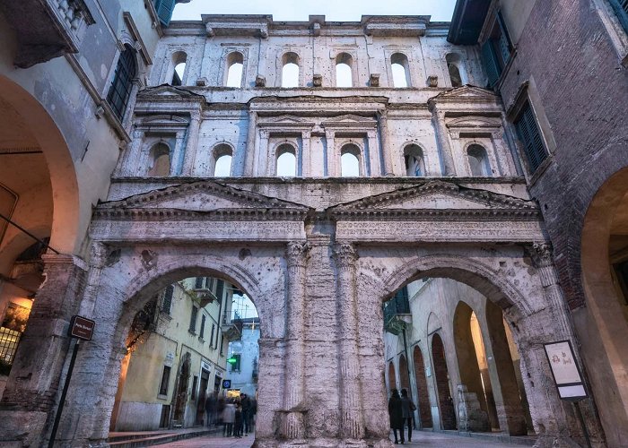 Corso Porta Borsari Borsari Gate, poi photo