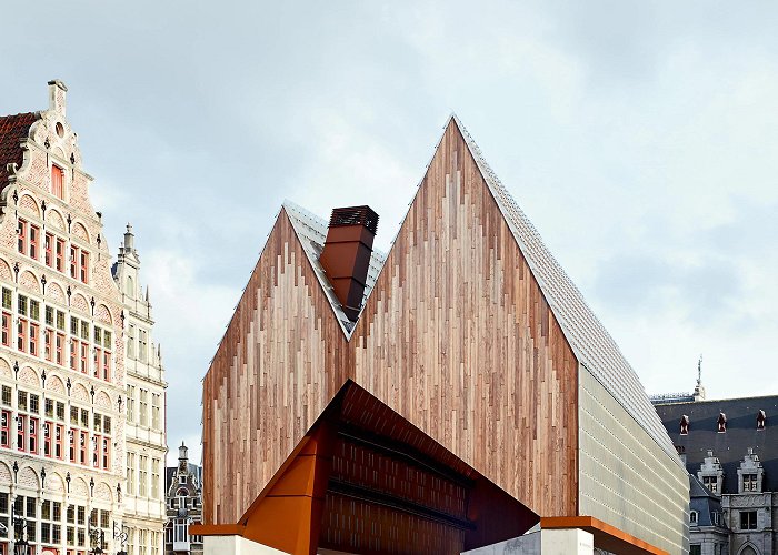 Ghent City Hall Market Hall in Ghent - Robbrecht en Daem | Arquitectura Viva photo