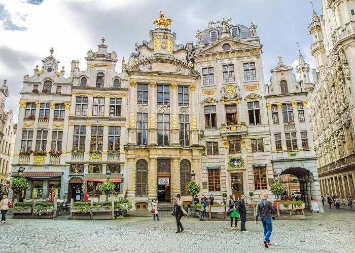 The Guild Houses Guild houses on Brussels' Grand Square : r/ArchitecturalRevival photo