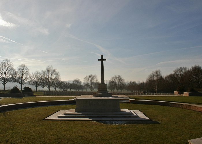 Hooge Crater Cemetery The Menin Road – Hooge Crater Cemetery | With the British Army in ... photo