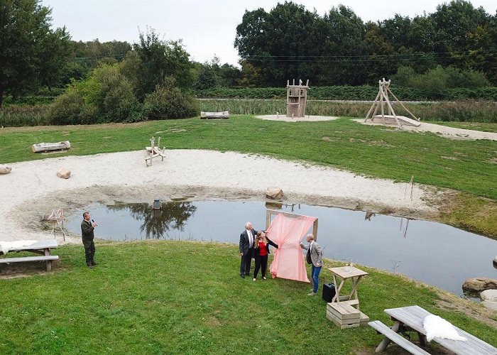 Gouwebos Toestellen natuurspeelplaats in het Gouwebos 'ingelijst' - Al het ... photo