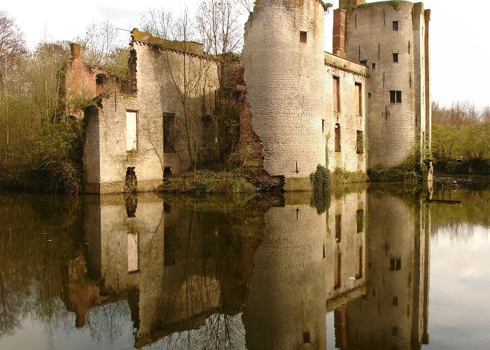 Museum of Old Techniques Prinsenkasteel via Wikimedia | Abandoned places, Belgium, Favorite ... photo