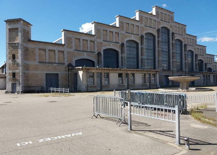 Halle Tony Garnier Halle Tony Garnier – Biennale de Lyon photo