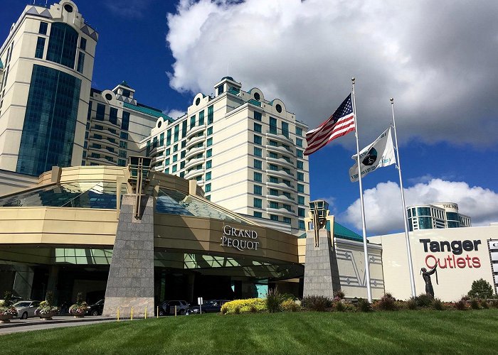 Foxwoods Resort Casino Mashantucket Pequot Tribal Nation confirms death at casino photo