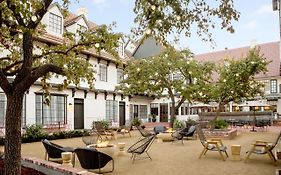 The Landsby Hotel Solvang Exterior photo