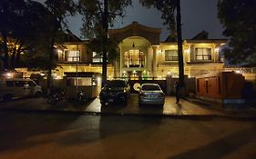 S Chalet Islamabad Exterior photo