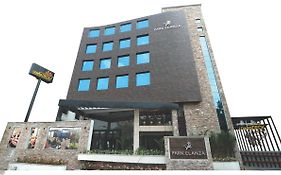 Hotel Park Elanza Chennai Exterior photo