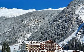 Hotel Weisseespitze Kaunertal Exterior photo