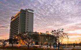 Ucsi Hotel Kuching Exterior photo