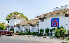 Motel 6 Oakdale, Ca Exterior photo