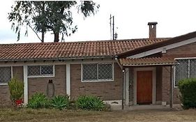 Quito Eco Lodge Airport - B&B Tababela Exterior photo