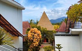 Exotic Komodo Hotel Labuan Bajo Exterior photo