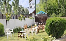 Hotel One Skardu Exterior photo