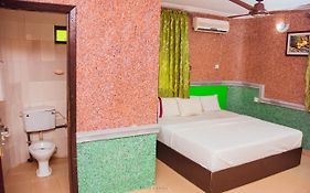 Double One Suites & Lodge Ikeja Exterior photo