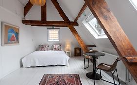 The Blue House Bed & Breakfast Bruges Exterior photo