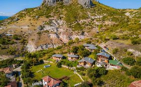 Eco Village Under The Cliffs Ilindentsi Exterior photo