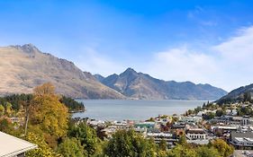 Queenstown House Bed & Breakfast And Apartments Exterior photo