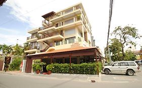 Feeling Home Hotel Phnom Penh Exterior photo