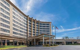 Clarion Hotel & Suites Mount Laurel Exterior photo