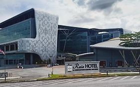 Raia Hotel & Convention Centre Kuching Exterior photo