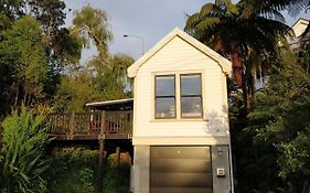 Tiny House In The Sky Hotel Dunedin Exterior photo