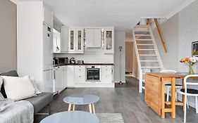 Entire Modern Home In Stockholm Kista - Suitable For Four Persons Exterior photo