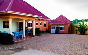 Rainbow Courts Hotel Hoima Exterior photo