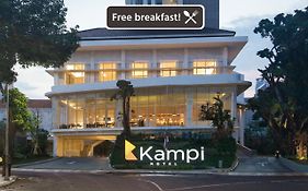 Kampi Hotel Tunjungan - Surabaya Exterior photo