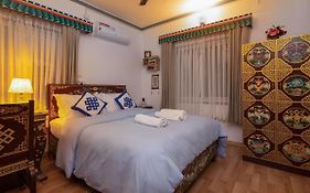 Experience Tibetan Rooms Pokhara Exterior photo