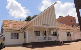 Luwafu Guest House Kampala Exterior photo