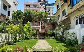 Birds Nest Hostel Kathmandu Exterior photo