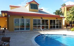 Augusta Bay Bahamas, Exuma Hotel George Town Exterior photo