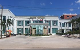 Grand Seagull Hotel Sihanoukville Exterior photo