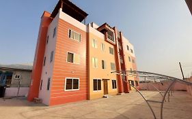 Lovely 1 & 2 Bed Apartment At Realshala Homes - East Legon Hills Exterior photo