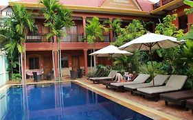 Jasmine Family Hostel Siem Reap Exterior photo