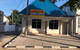 Lunguya Annex Lodge Dar es Salaam Exterior photo