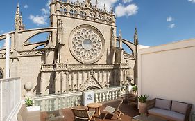 Puerta Catedral Suites Seville Exterior photo