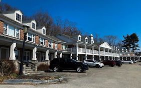 Inn On The Hudson Peekskill Exterior photo