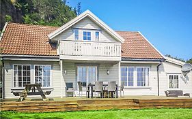 Stunning Home In Lindesnes With Kitchen Svenevik Exterior photo