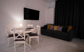 Infinite Sea View Studio Apartment Mamaia Exterior photo