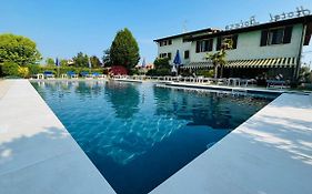 Hotel Bolero Sirmione Exterior photo