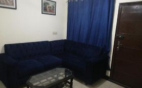 Lovely 1-Bedroom Apartment Lahore Exterior photo