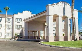 La Quinta Inn & Suites By Wyndham Safford Copper Valley Exterior photo